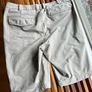 Lululemon beige shorts